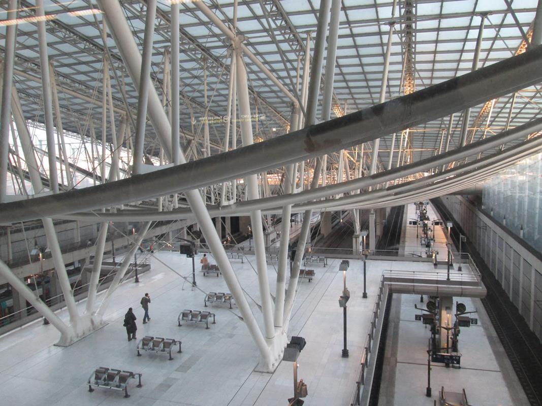 AEROPORT CHARLES DE GAULLE TGV 2 - Coffee Shop